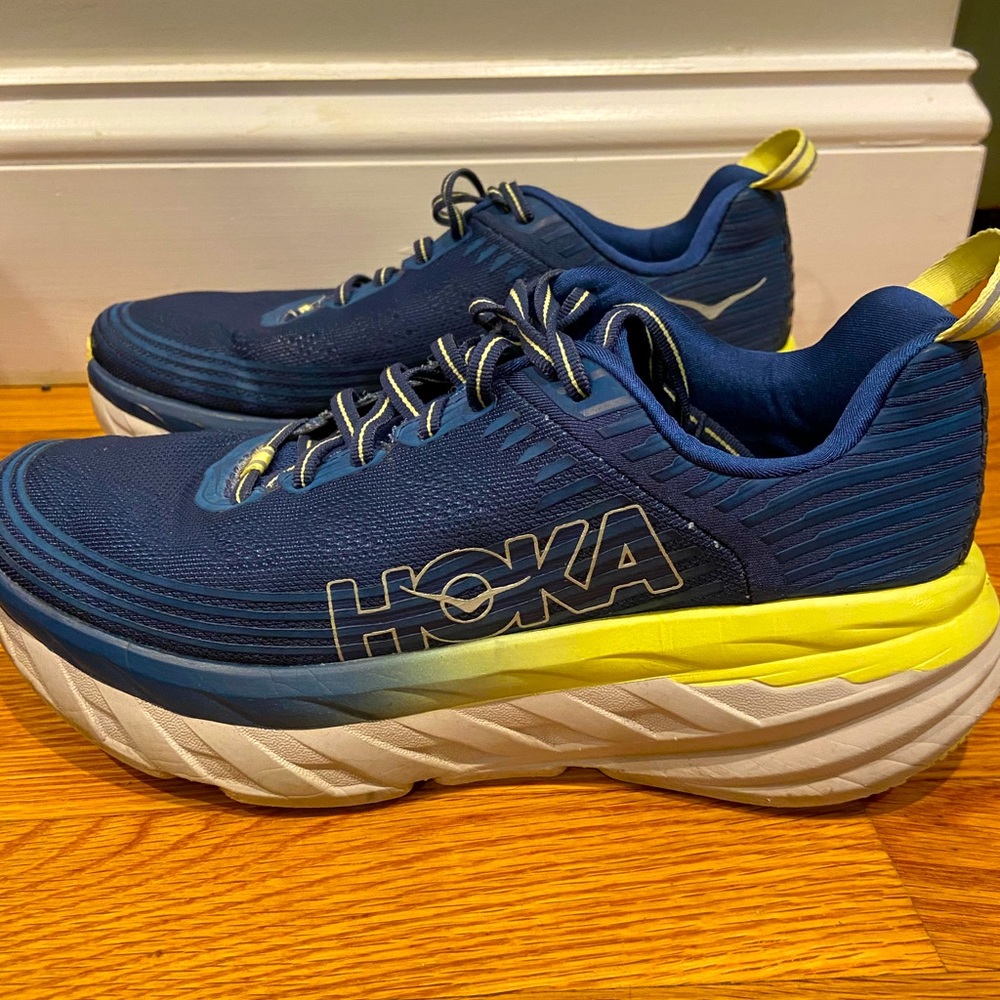 Hoka Bondi 6 women’s size 8